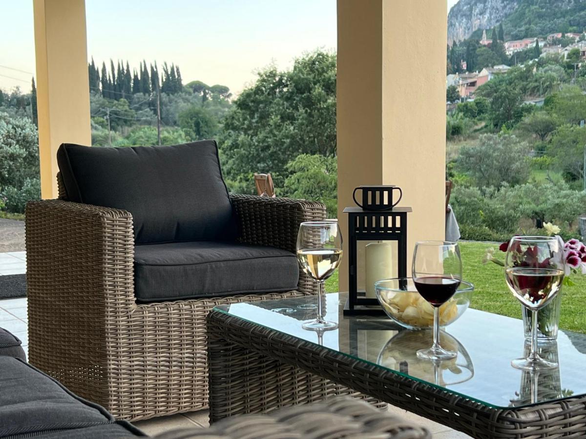 Villa Alexakis Doukades Bagian luar foto