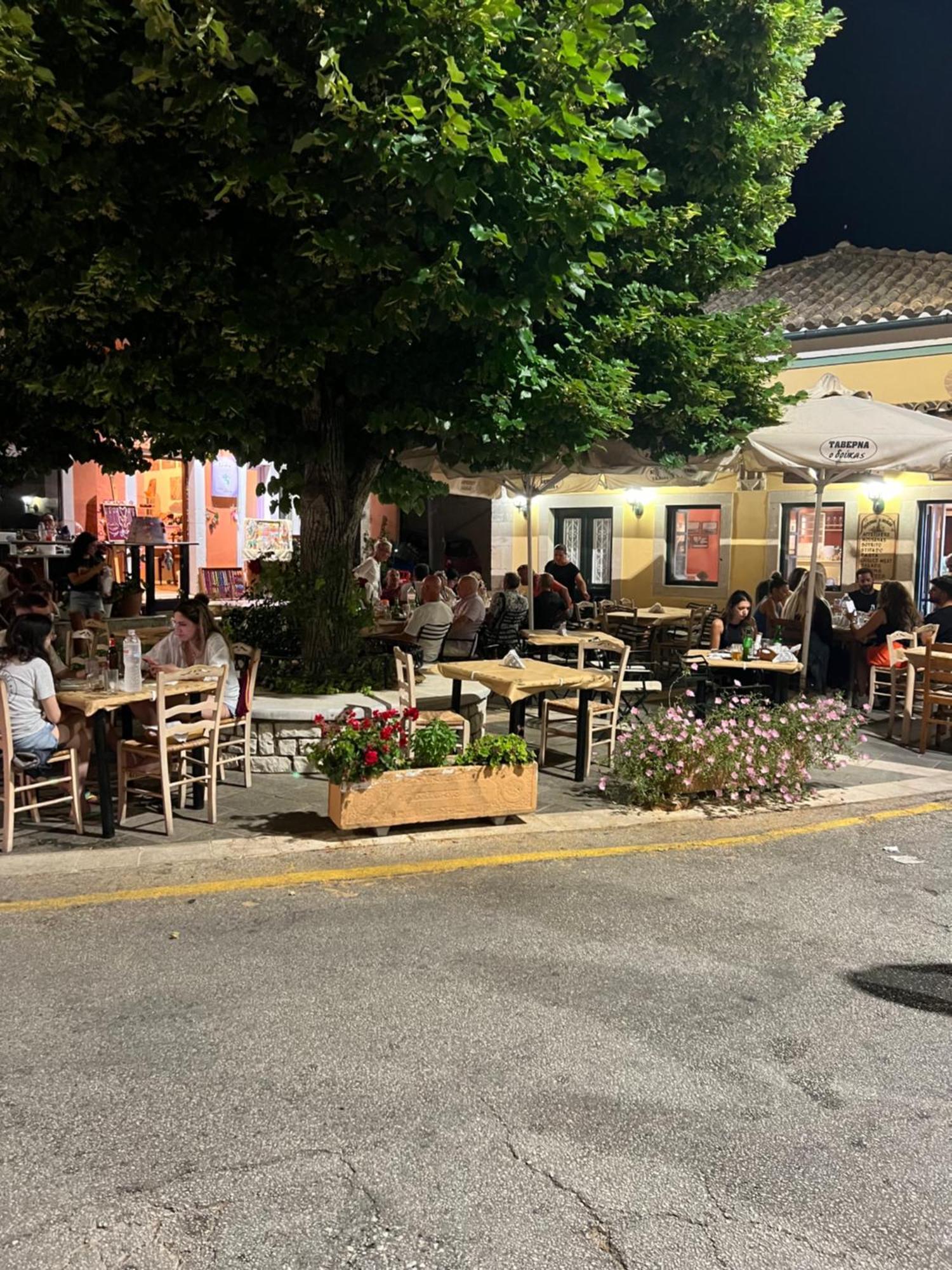 Villa Alexakis Doukades Bagian luar foto